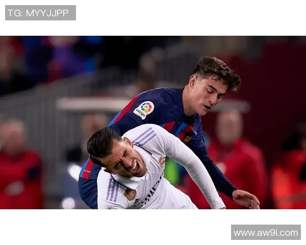 皇马与巴萨激战在即10月24日经典对决引发球迷热议